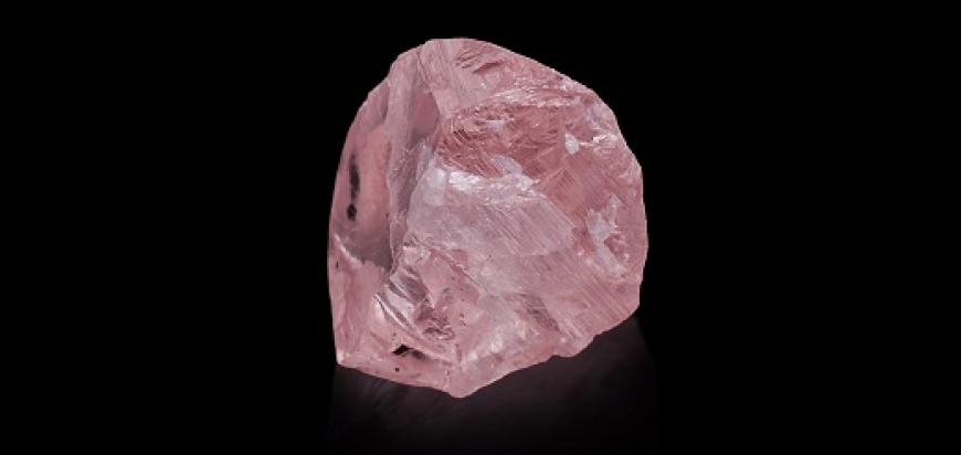 Růžový diamant z dolu v Tanzánii